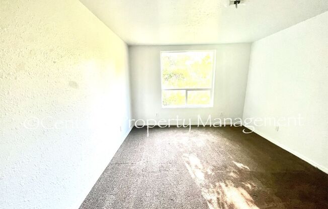 2 beds, 1 bath, $1,250, Unit Downstairs