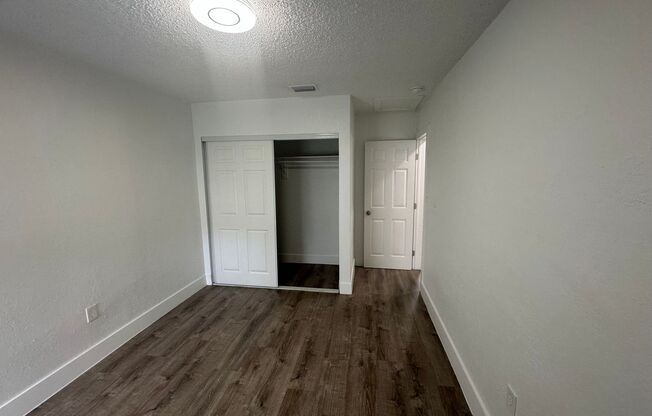 2 beds, 1 bath, 850 sqft, $1,995, Unit 6036-8