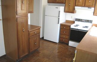 3 beds, 2 baths, $2,500