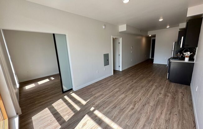 1 bed, 1 bath, 585 sqft, $2,199, Unit Unit 702