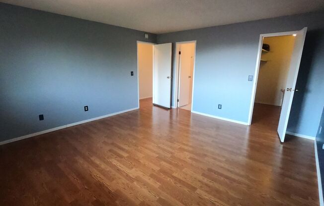 3 beds, 1.5 baths, 1,168 sqft, $3,750, Unit Condo