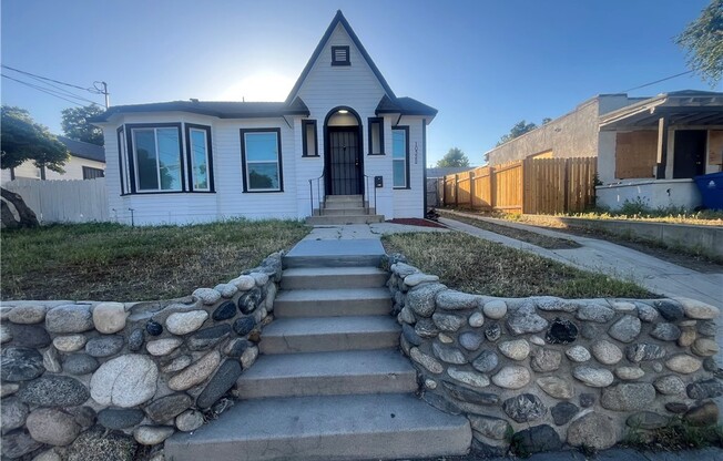 10322 PLAINVIEW AVE