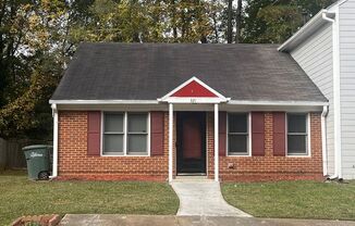 Newly renovated side by side duplex located just minutes from the Historic Marietta Square