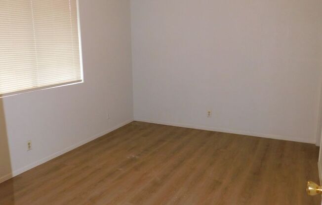 1708/1710 HORSESHOE CR