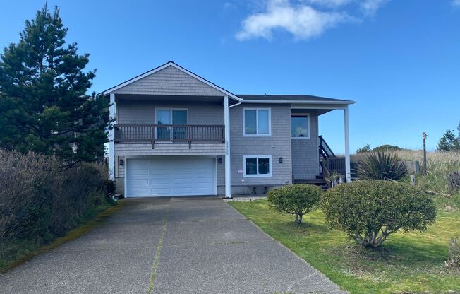 LONG BEACH VACATION HOME BY THE MONTH - VIEW & BEACH ACCESS