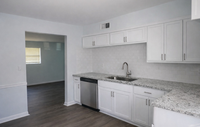 2 beds, 1 bath, $1,395, Unit 3230-15