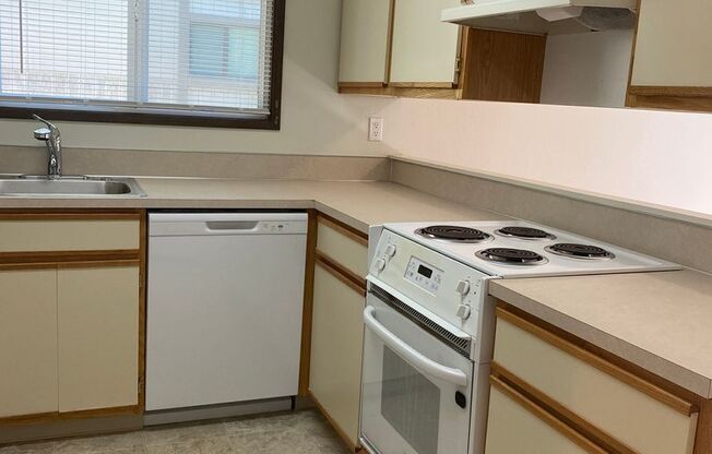 Spacious 2-bedroom apartment homes conveniently located!
