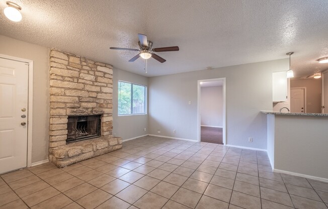 Fully Renovated 3 Bedroom, 2 Bath Duplex in the Heart of North Austin, Adjacent to the Domain