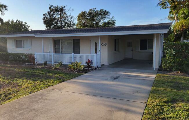 Annual unfurnished 3/2 SFH with large fenced in backyard, west of trail and near to Siesta Key!