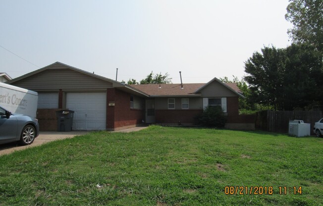 Centrally located home close to Ft. Sill,