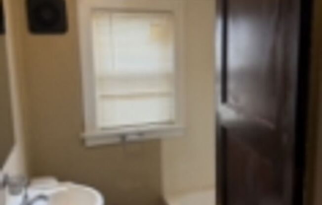 5689-91 North 41st Street