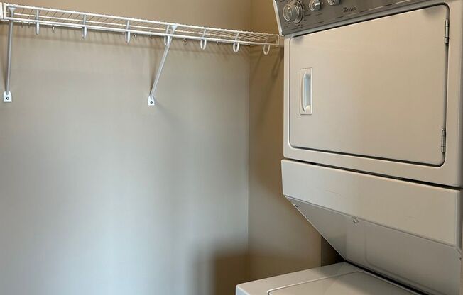 1 bed, 1 bath, 759 sqft, $1,320, Unit 607