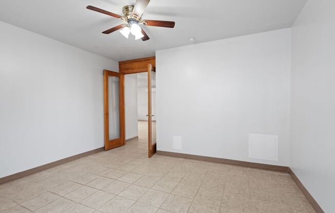 3 beds, 2 baths, $2,000