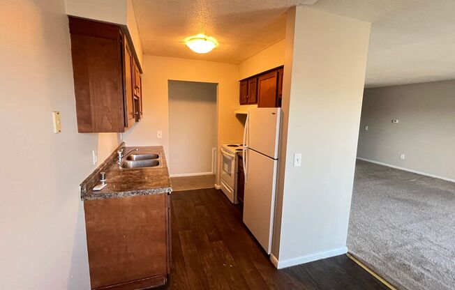 2 beds, 1 bath, 1,050 sqft, $1,250, Unit 6819 Humboldt Ave N #301, Brooklyn Center MN 55430