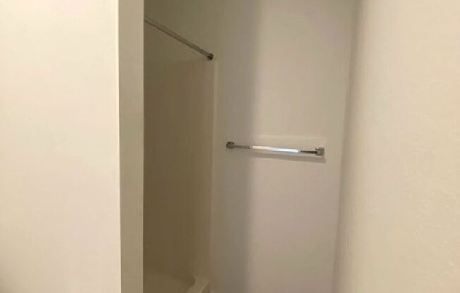 Studio, 1 bath, 175 sqft, $1,195, Unit 4517