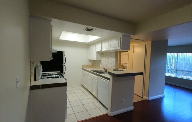 2 beds, 1.8 baths, 1,020 sqft, $3,200, Unit 104