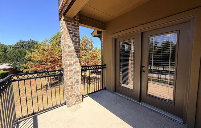 2 beds, 2.5 baths, $2,575