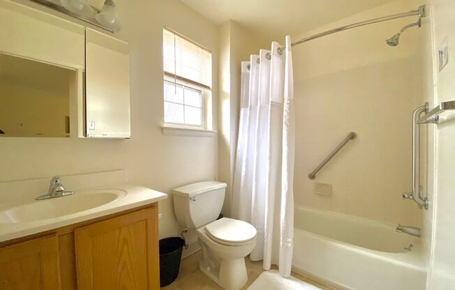 2 beds, 1 bath, 1,173 sqft, $1,745, Unit K04