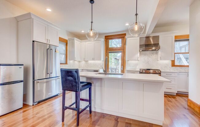 Gorgeous 3BD/2.5BA Downtown Boulder Home- Completely Renovated!