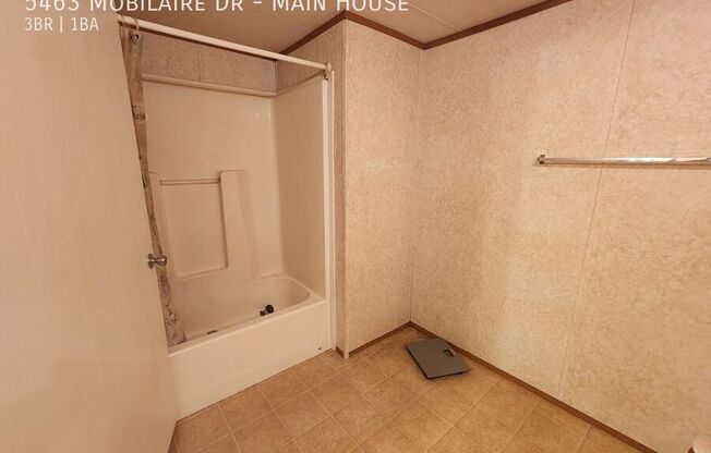 5463 MOBILAIRE DR