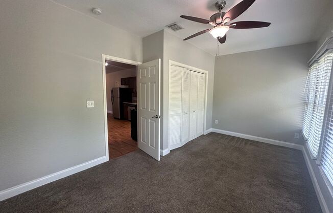 2 beds, 2 baths, 946 sqft, $1,600, Unit Unit 4