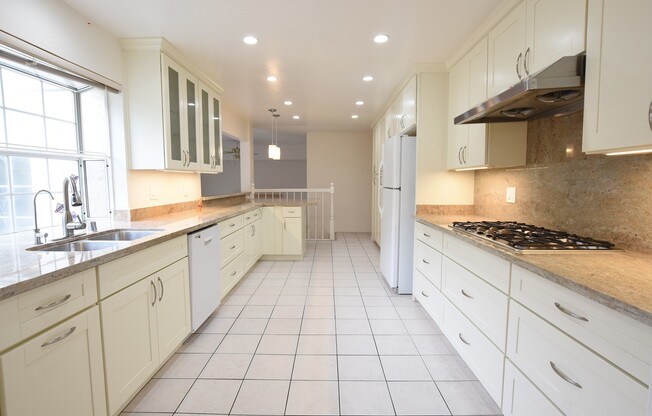 Remodeled & Spacious West San Jose 5 Bedroom 3 Bath Home