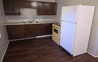 2 beds, 1 bath, 725 sqft, $900, Unit 5