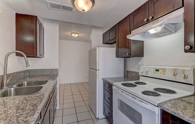 3639 KOLENDO CT LAS VEGAS, NV  89103-1422