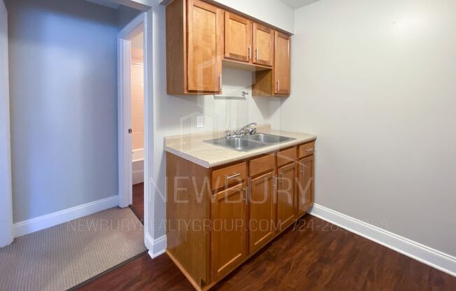 1 bed, 1 bath, 568 sqft, $750, Unit SE-09