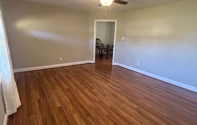 3 beds, 1 bath, $1,300