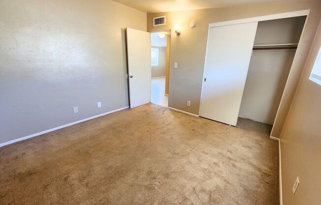 2 beds, 1 bath, $1,195