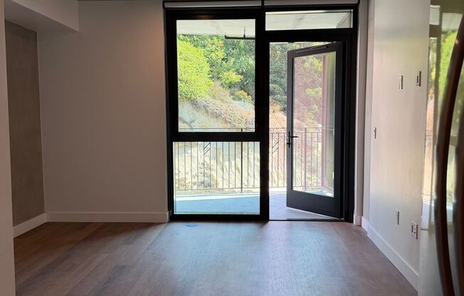 Studio, 1 bath, 362 sqft, $1,995, Unit 310