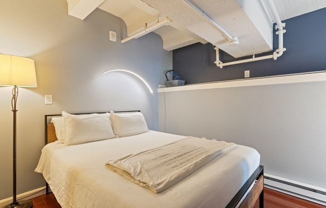 1 bed, 1 bath, 400 sqft, $2,800, Unit 318