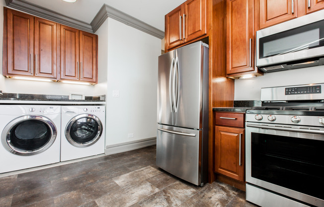 2 beds, 1 bath, $1,925, Unit 4846-3