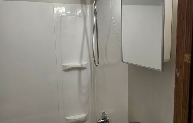 1 bed, 1 bath, 600 sqft, $825, Unit 1