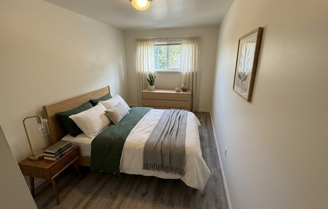 2 beds, 1 bath, 859 sqft, $2,695, Unit C-202