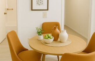 1 bed, 1 bath, 576 sqft, $1,149, Unit 1703