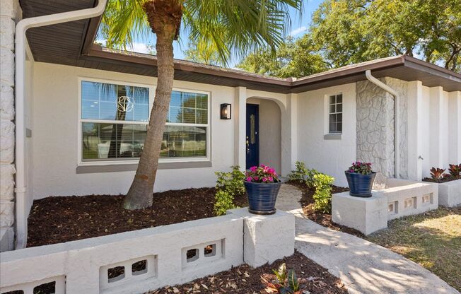 Remodeled 4 Bed 2 bath Fully fenced Corner Lot home in Altamonte Springs!