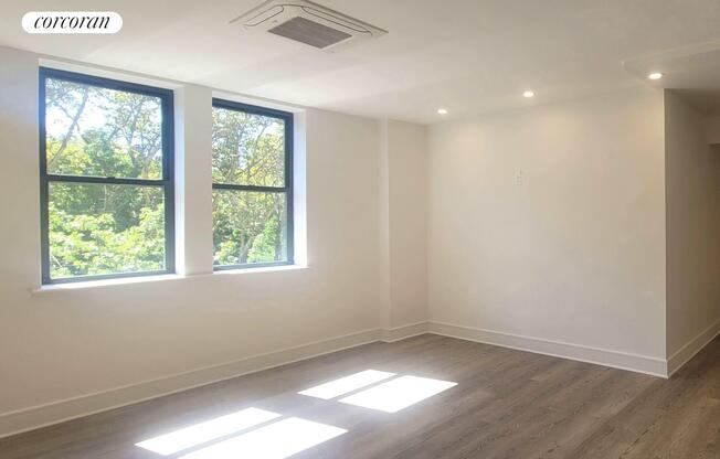 1 bed, 1 bath, $5,500, Unit 4F