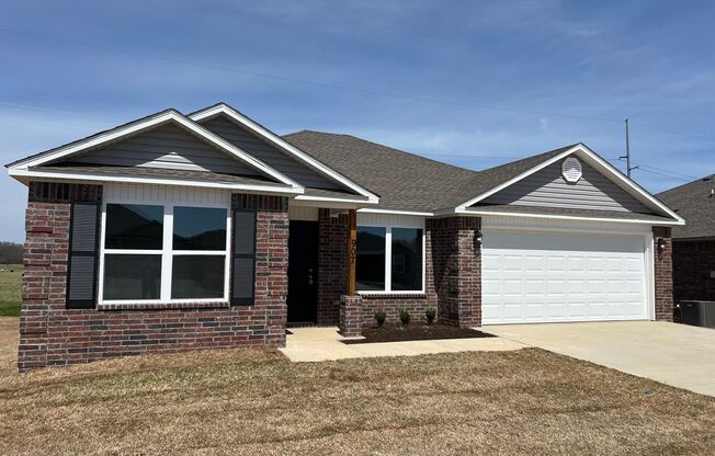 Now Leasing-Beautiful Brand New Homes-Carley Crossings-Fencing included!