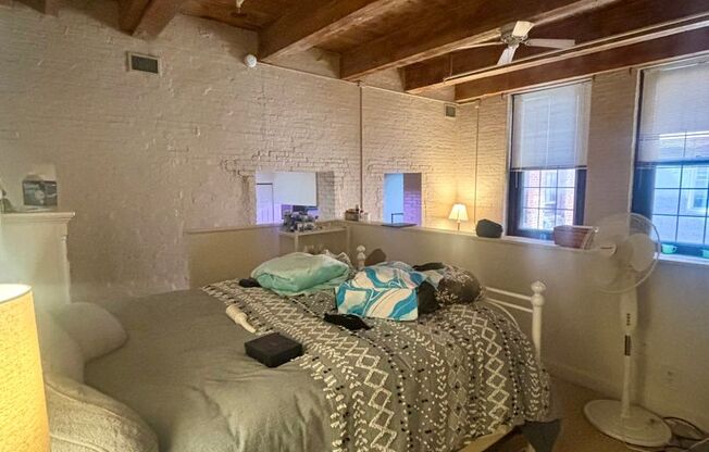 1 bed, 1 bath, 600 sqft, $1,649, Unit 325
