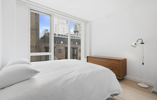 241 5 AVE