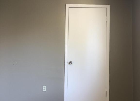 2 beds, 2 baths, 970 sqft, $850