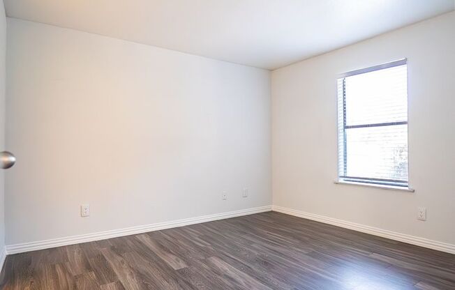 1 bed, 1 bath, 501 sqft, $749, Unit 102