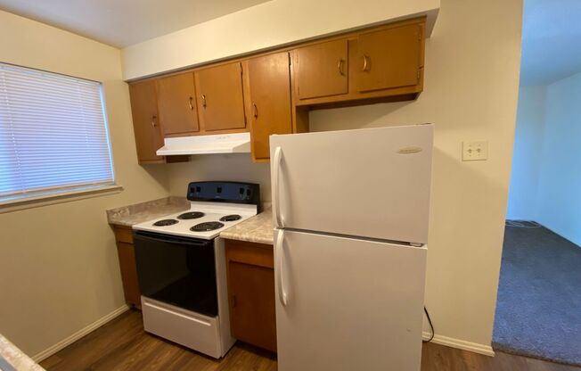 1 bed, 1 bath, 686 sqft, $1,050, Unit 23