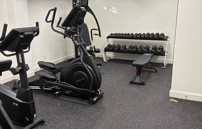 Studio, 1 bath, 325 sqft, $1,725, Unit H107