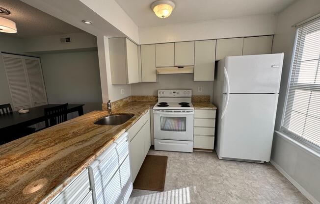 330 ALT WILLOW TPKE