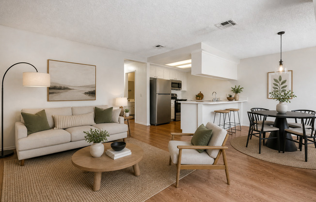 2 beds, 2 baths, 1,008 sqft, $2,600