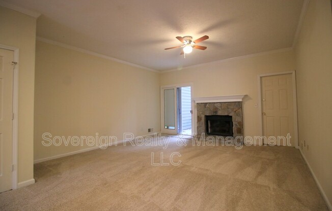 4028 ELM ST