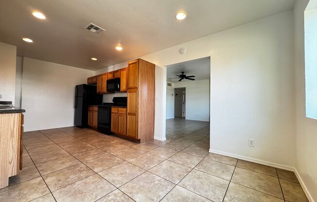 Eastside (Broadway and Wilmot) 3 bedroom, 2 bath home with large blocked yard and A/C!
